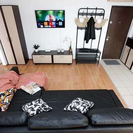 Charming Escape - Old Town - Pet Friendly Бухарест