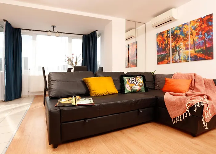 Апартаменти Charming Escape - Old Town - Pet Friendly *