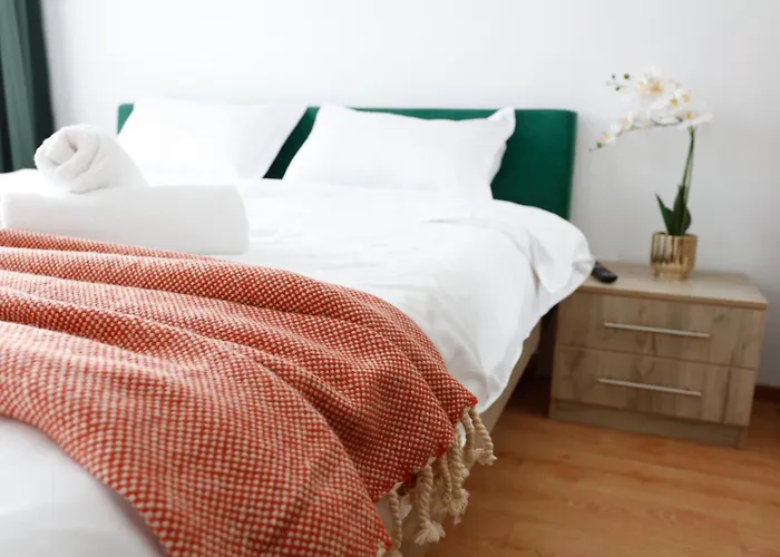 Old Town - Charming Escape - Pet Friendly Bucarest