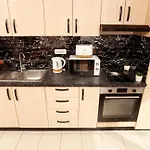 Charming Escape, Heart Of Old Town - Pet Friendly Apartman *