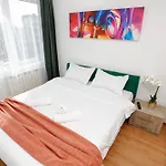 Charming Escape, Heart Of Old Town - Pet Friendly Apartman