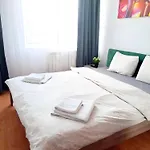 Apartment Charming Escape 1Br, Heart Of Old Town - Pet Friendly Bucharest