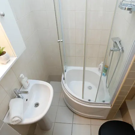 Charming Escape - Pet Friendly -1Br Heart Of Old Town *