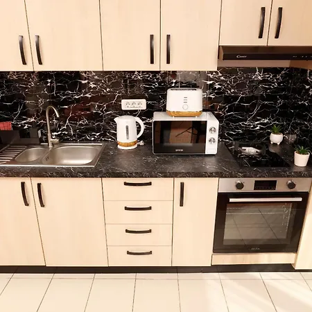 Old Town - Pet Friendly - Charming Escape Apartament Bukareszt