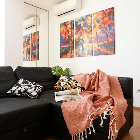 Old Town - Pet Friendly - Charming Escape * Bukareszt