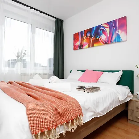 Old Town - Pet Friendly - Charming Escape *