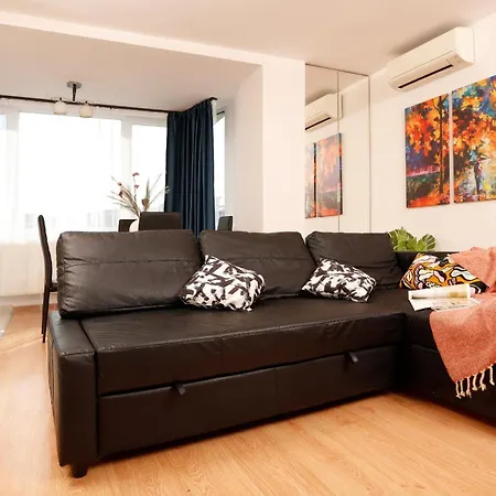 Charming Escape - Pet Friendly -1Br Heart Of Old Town * Bucarest