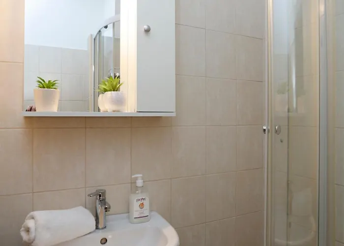 Charming Escape - Old Town - Pet Friendly Apartman Bukarest