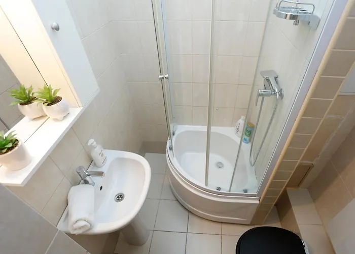 Old Town - Charming Escape - Pet Friendly *