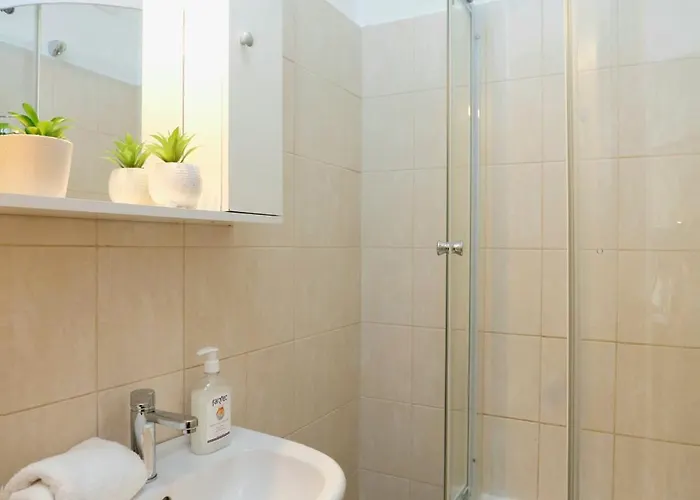 Charming Escape - Old Town - Pet Friendly *